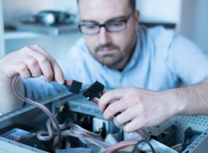 Czarny ekran po włączeniu komputera