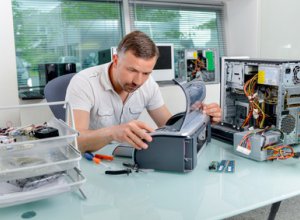 Drukarka nie pobiera papieru