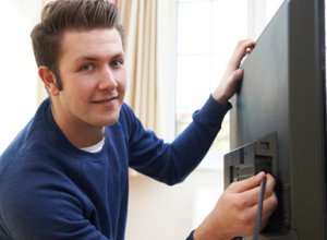 Telewizor sam zmienia głośność